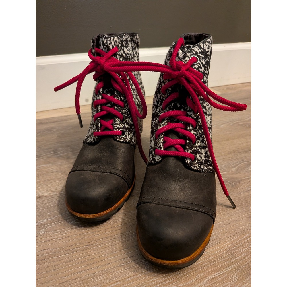 Sorel Joan of Arctic Wedge II Boots Black Leather Knit Fair Isle Pink Laces